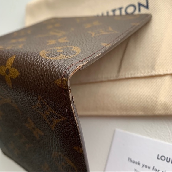 Louis Vuitton monogram bifold wallet - Picture 2 of 9